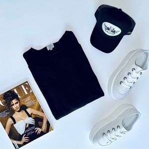 KUWALLATEE Black Crew Sweater